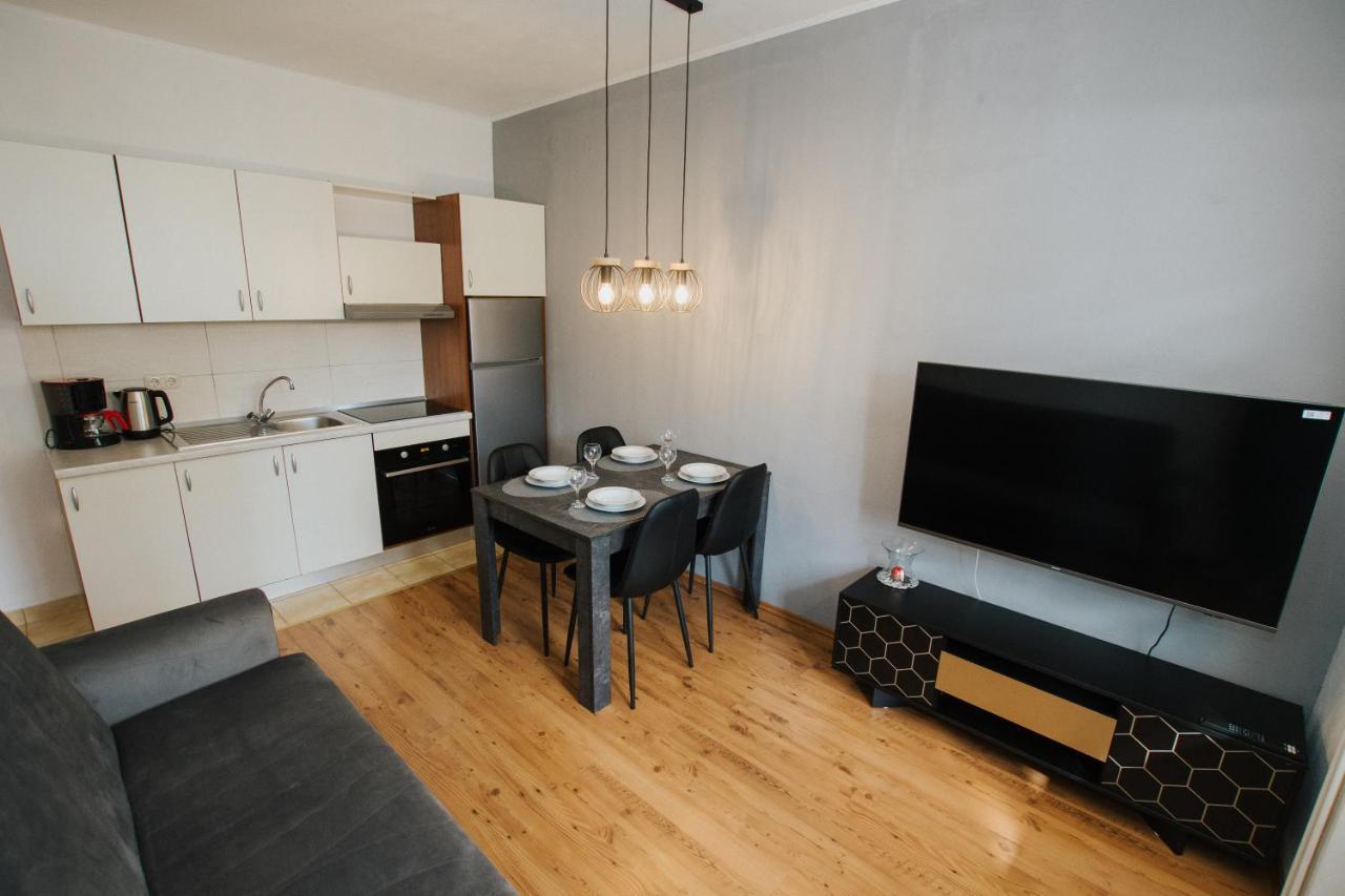 Apartment Deni Solin Eksteriør bilde