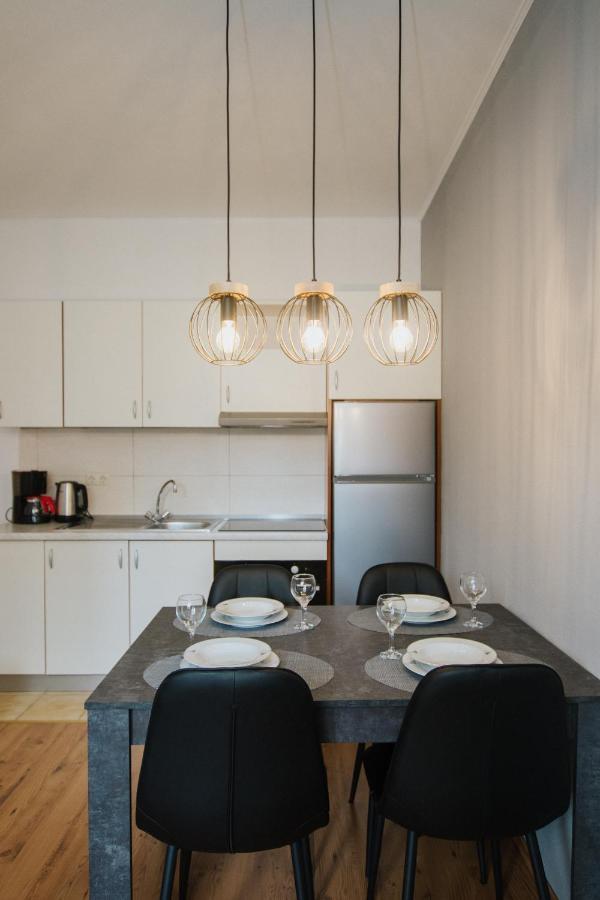 Apartment Deni Solin Eksteriør bilde